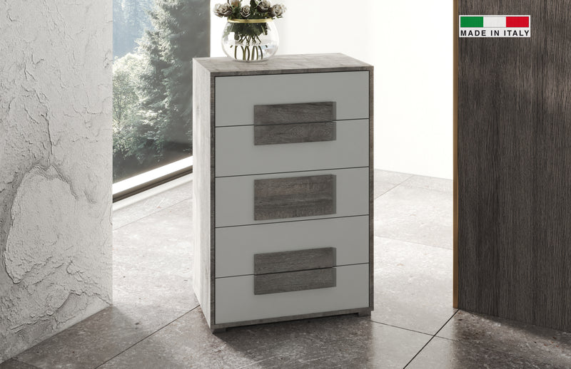 Grace Modern Chest