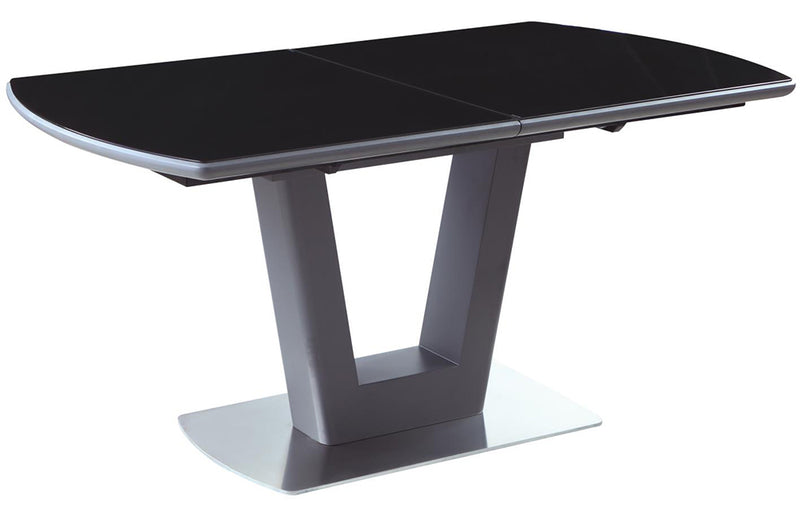 Suri Dining Table