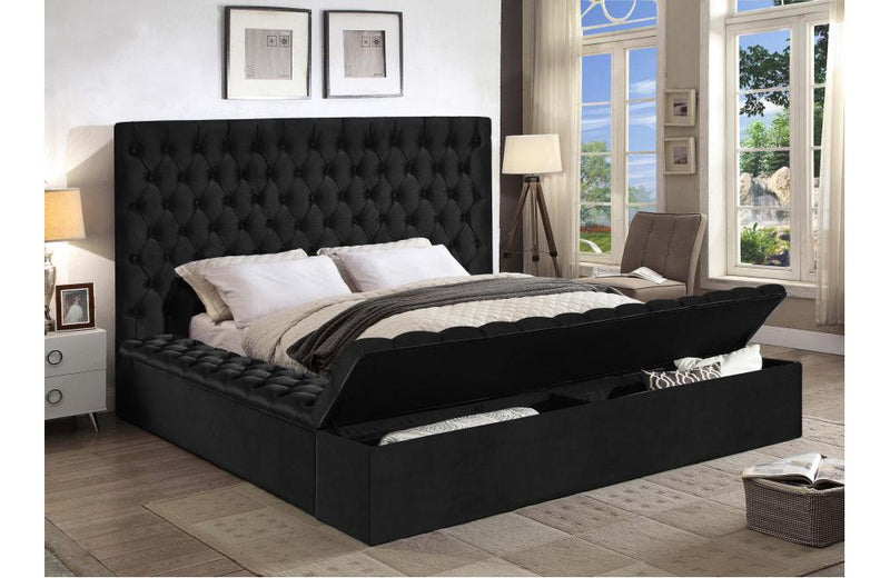 Dacia Black Storage Bed