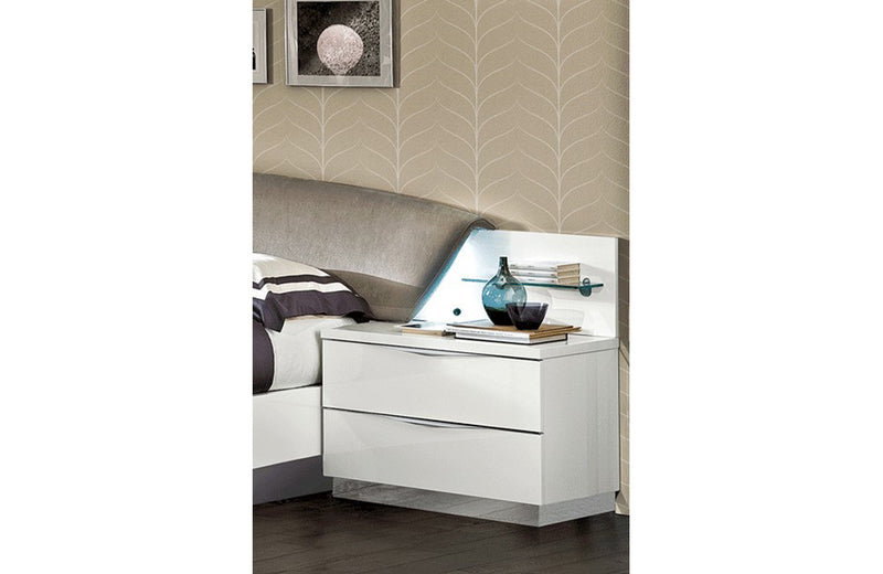 Aman Modern Nightstand