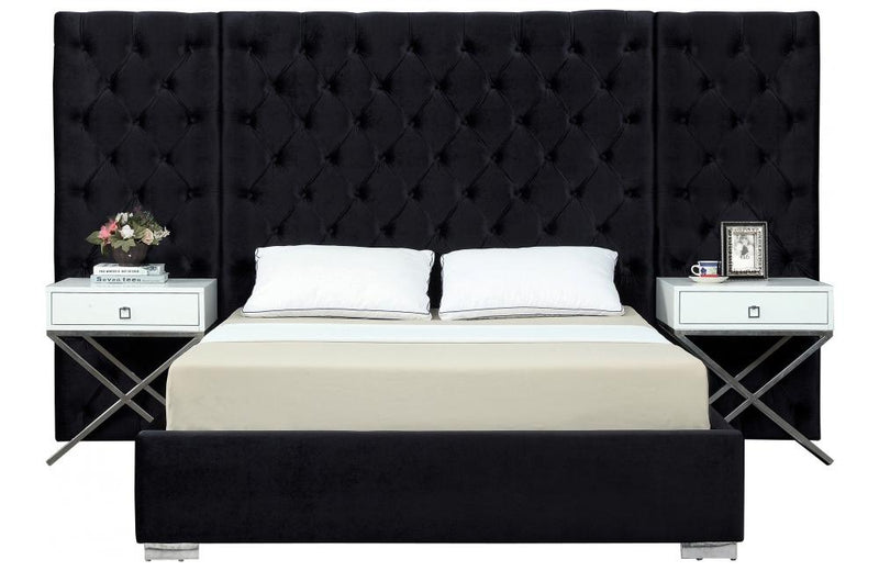 Daena Black Bed