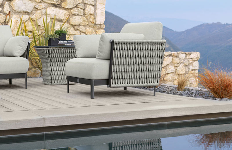 Oasi Outdoor occasional chair