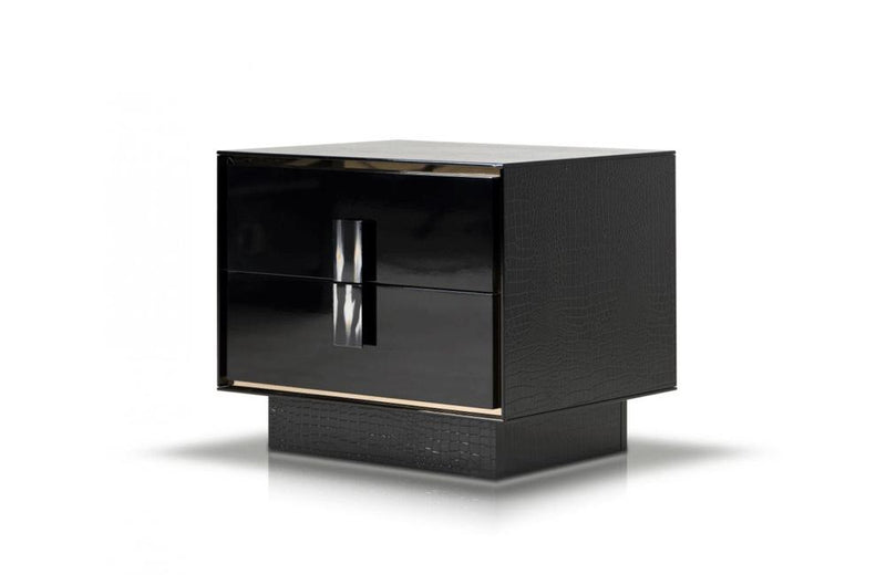 Bellagio Lacquer Nightstand