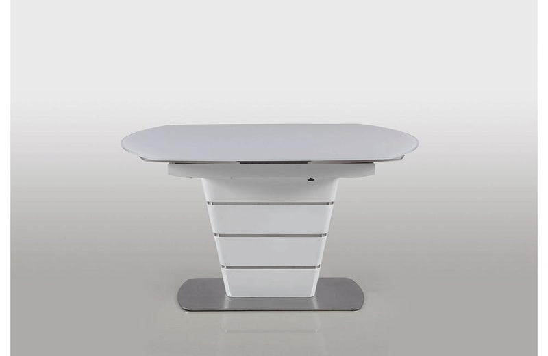 Dorotea Dining Table