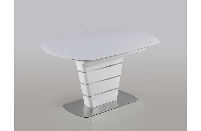 Dorotea Dining Table