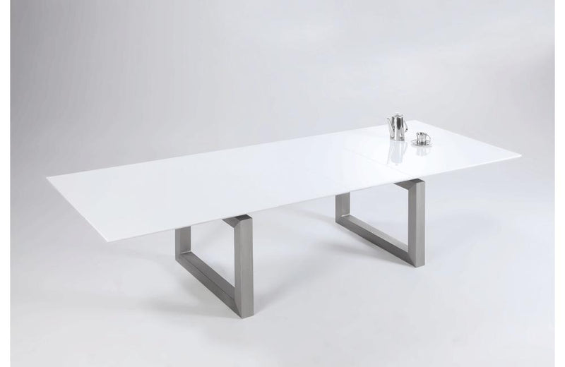 Benigna Dining Table