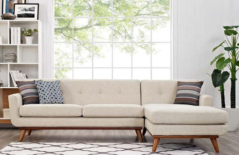 Londyn Engage Right-Facing Sectional Sofa