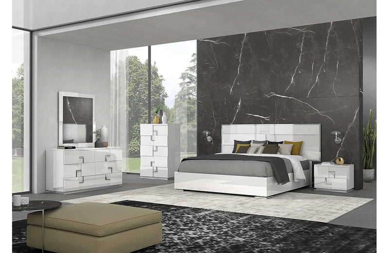 Infinity Premium Bedroom