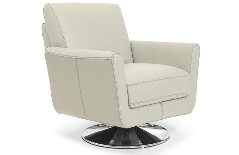 Dallas Upholsterd Lounge Chair